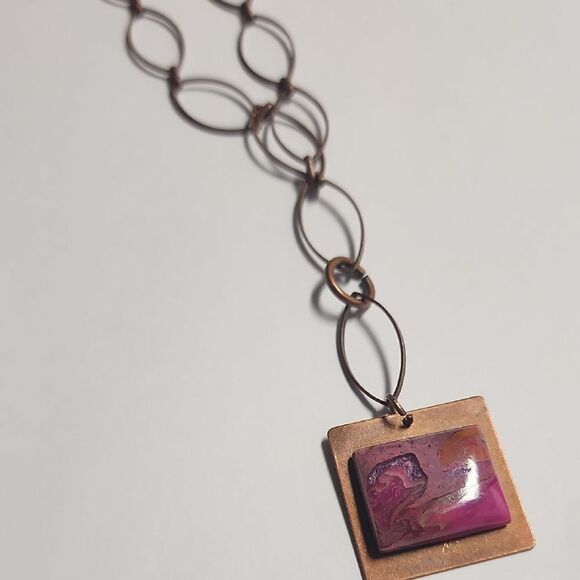 Elegant Pink and Copper Colored Pendant Necklace - Picture 1 of 5